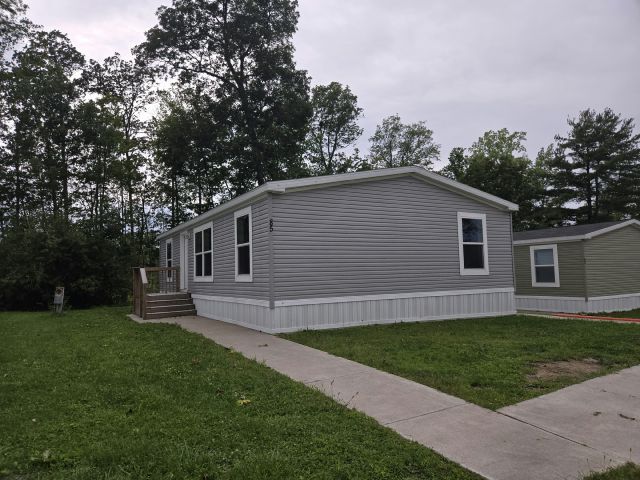 Foto principal - 85 Waterview Pkwy