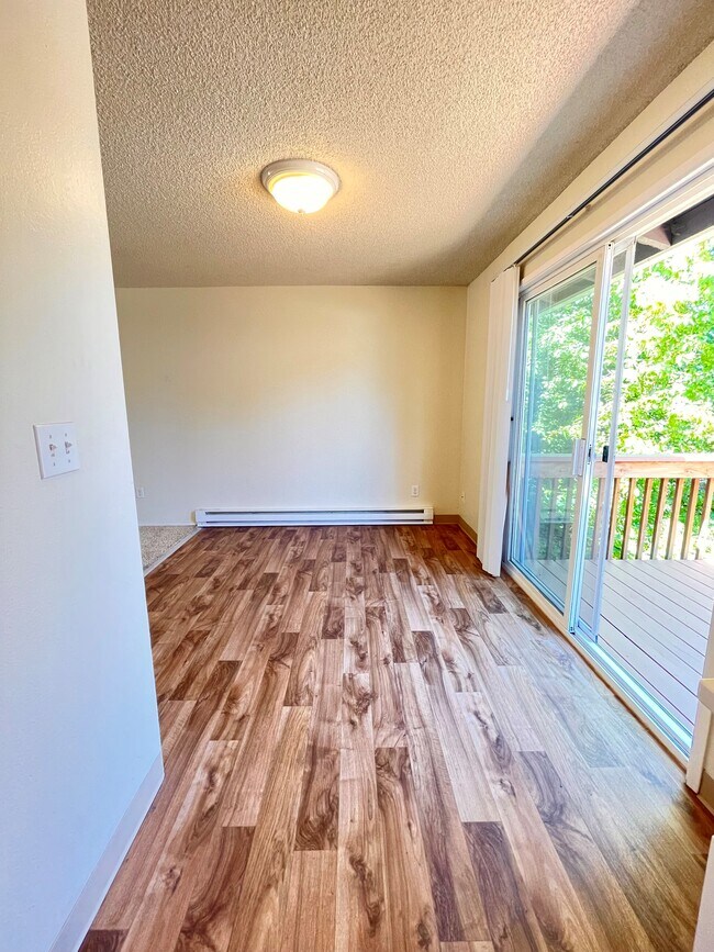 Dining Room - 10971 SW Hall Blvd