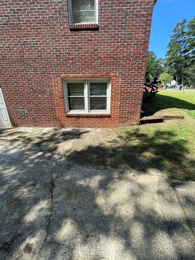 Foto del edificio - 3 Bedroom 2 Bath with basement! Near Augus...