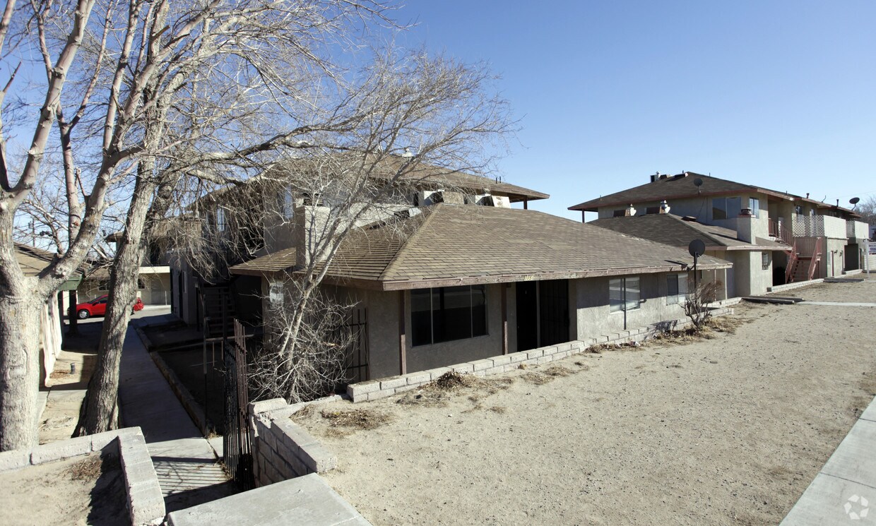 Primary Photo - 1151 Barstow Rd