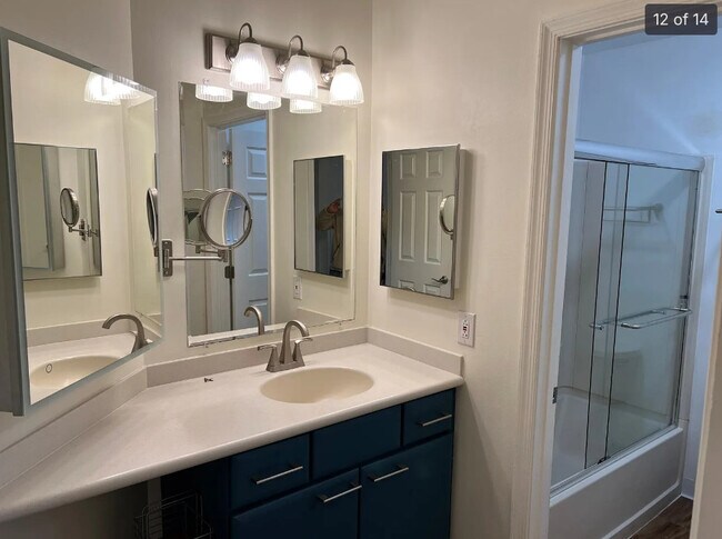 Foto del edificio - 4903 Claremont Ct