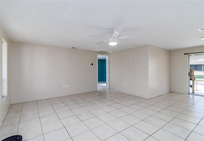 Building Photo - 8119 San Jacinto Ave