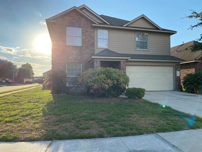 Building Photo - 1703 Adella Dr