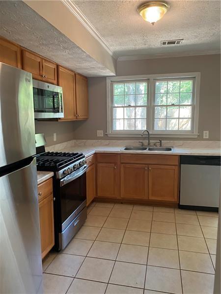 Foto del edificio - 1370 Kennesaw Trace Ct