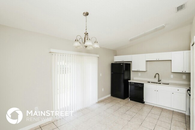 Foto del edificio - 250 Bayshore Ave NW