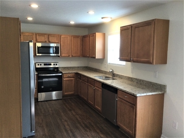 Building Photo - 426 Market St