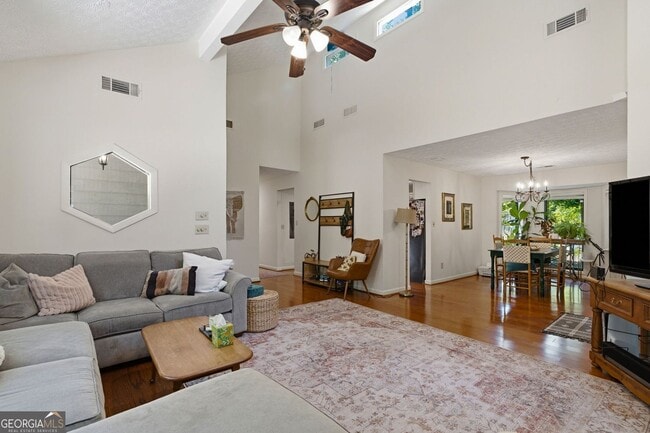 Building Photo - 505 Summerhill Pl
