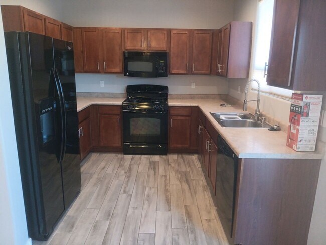 Foto del edificio - 3 Bedroom, 2.5 Bathroom Home! Schedule a Showing Today!