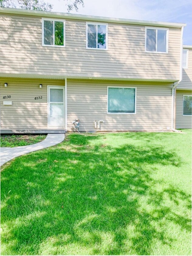 Primary Photo - 3 bedroom in Regina SK S4S 6A4