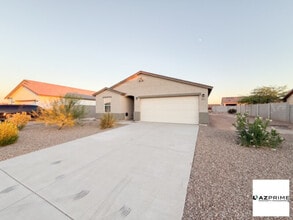 Building Photo - 8639 W Valdez Dr