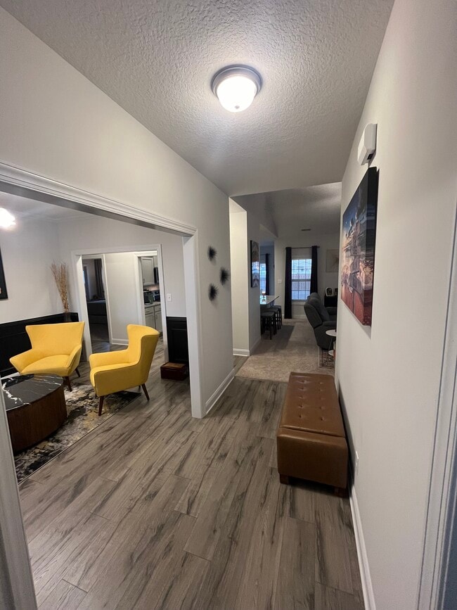 Foyer - 347 Water Wagon Trl