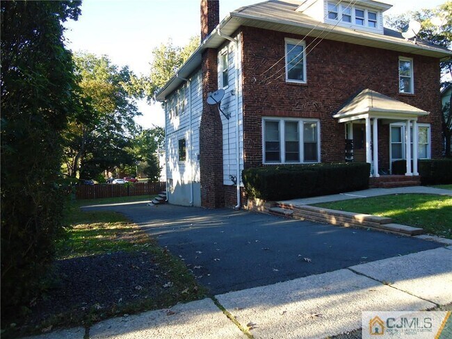 Foto del edificio - 37 Highland Ave