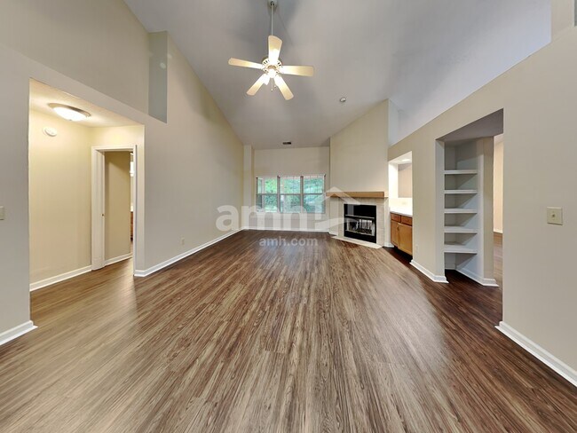 Foto del edificio - 4610 Common View Circle