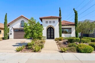 Building Photo - 3143 E Sierra Madre Blvd