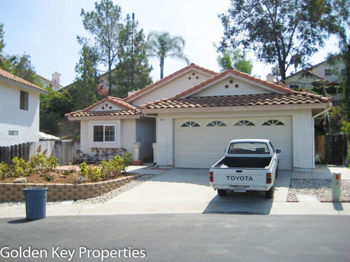 Foto principal - 2BR/2BA Single Level home in Vista Sandalw...
