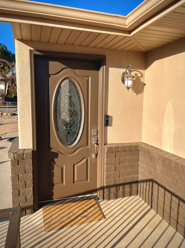 Building Photo - 1010 N 1800 E