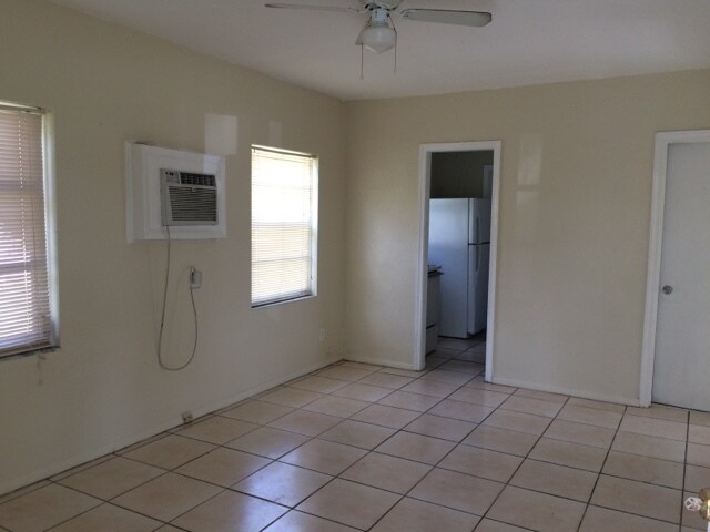 Foto del edificio - 1429 NW 3rd Ct