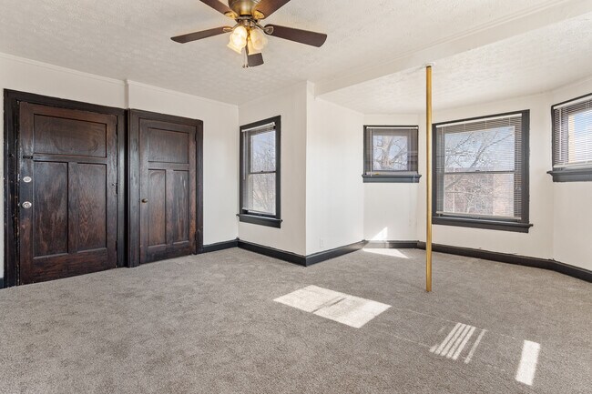 Foto del edificio - 603 Rockford Ave