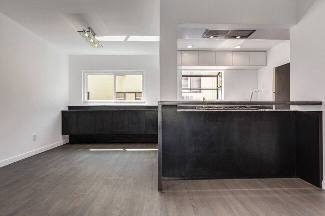 Building Photo - 1330 N Crescent Heights Blvd. #5