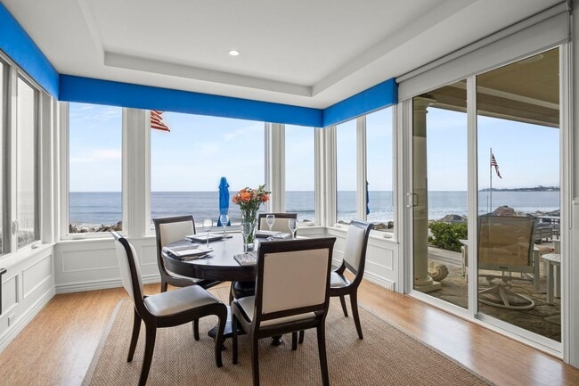 Building Photo - 3086 Solimar Beach Dr