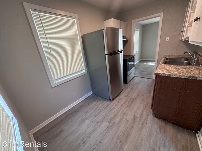Building Photo - 3 br, 1 bath House - 4925 S Cedardale Ave