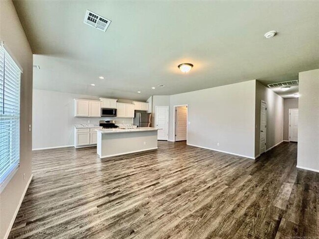 Foto del edificio - 14116 N 74th E Ave