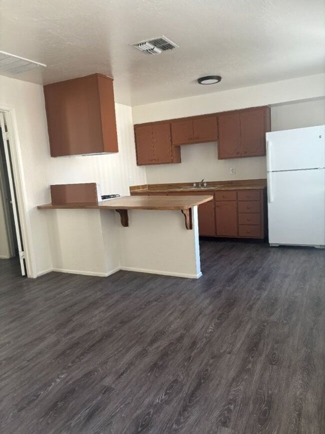 Building Photo - 771-773.5 Brighton