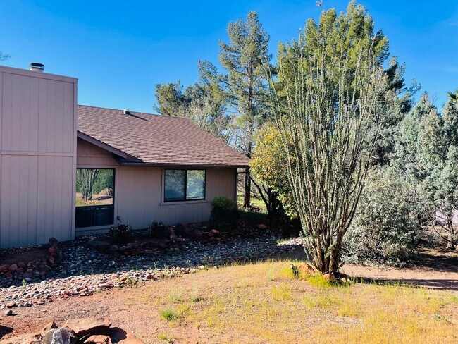 Building Photo - 30 Quartz Dr