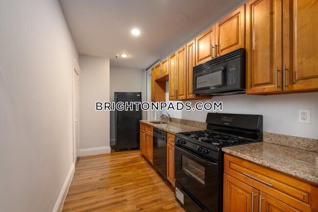 Foto del edificio - 286 Chestnut hill Ave.