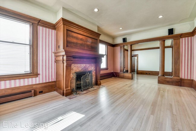 Building Photo - 3 br, 2.5 bath House - 2234 Vallejo Street