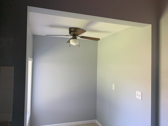 Foto del edificio - Williamsville!! Move in 10/03/2025!