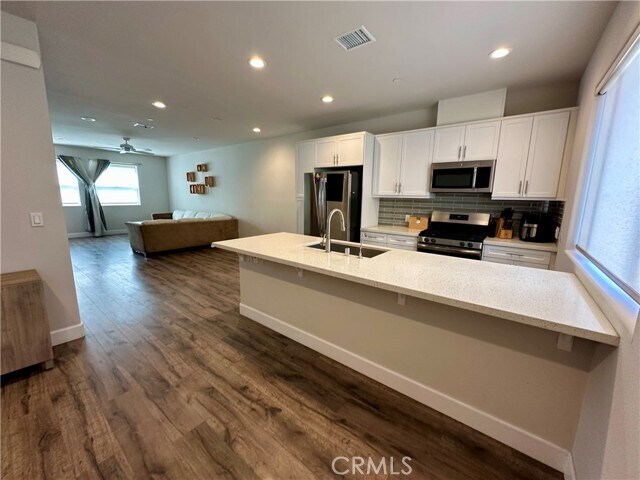 Foto del edificio - 9804 Jersey Ave
