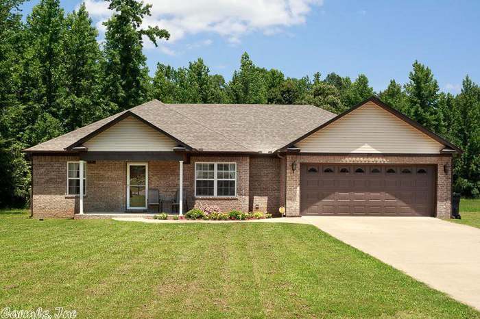 Foto principal - 204 Tyler Ln