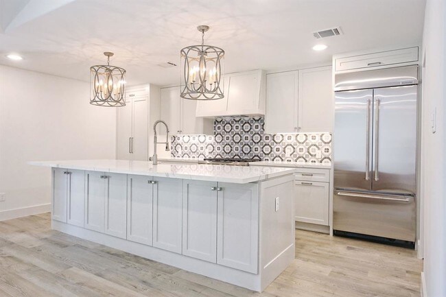 Foto del edificio - 1183 Chamboard Ln