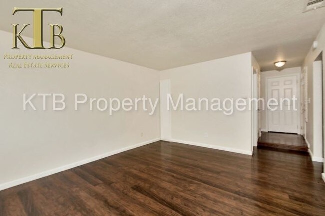Foto del edificio - 10258 Mills Station Rd
