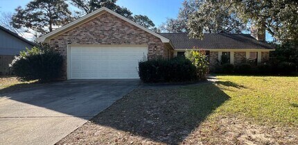 Building Photo - 3131 Oxford Cir