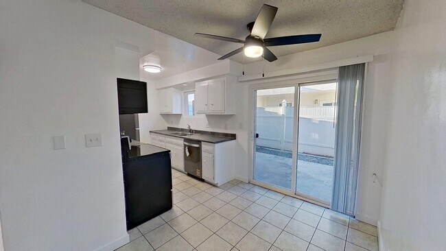 Foto del edificio - 12072 Bailey St