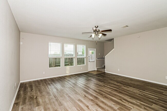 Foto del edificio - 17818 Aveleigh Ln