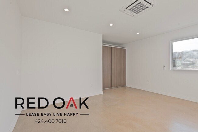 Building Photo - ~1 Month FREE~ Brand New Two Bedroom with ...
