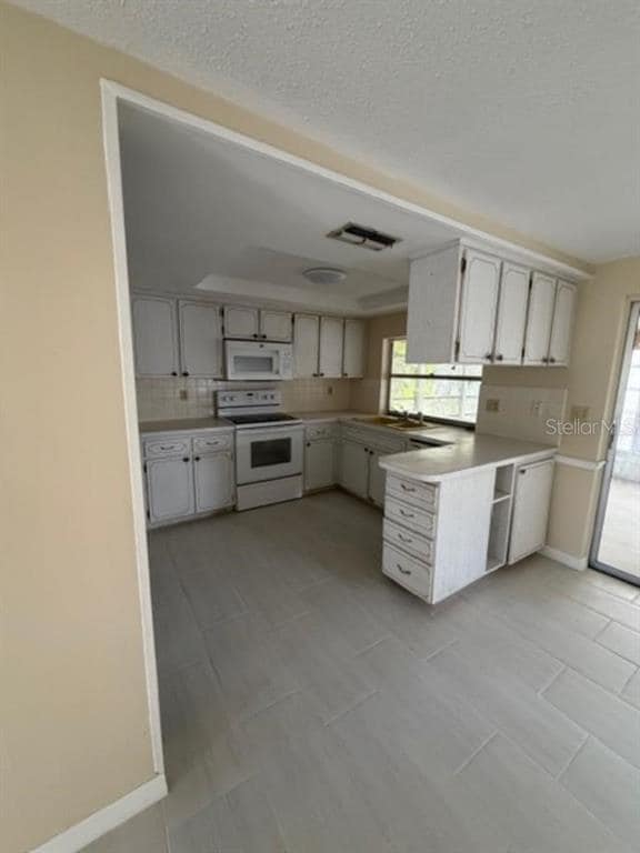 Foto del edificio - 7818 Foxwood Dr