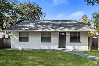 Building Photo - 7014 N Palmetto Ln