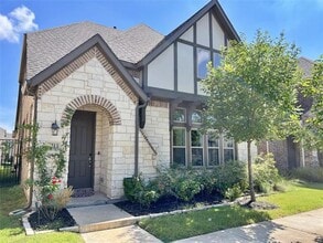 Building Photo - 8713 Bethpage Dr