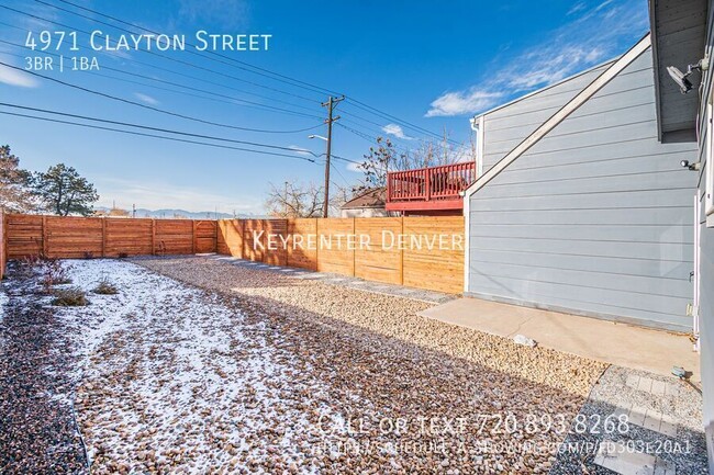 Building Photo - Remodeled 3 Bed 1 Bath Home with Private D...