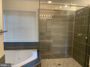 Building Photo - 13530 Davinci Ln