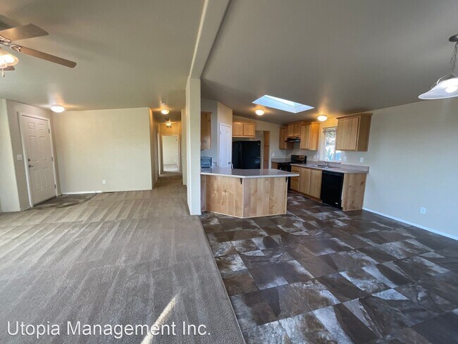 Building Photo - 3 br, 2 bath House - 8477 Selder Rd.