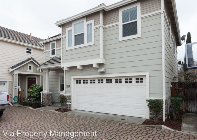 Building Photo - 1305 Tapestry Ln