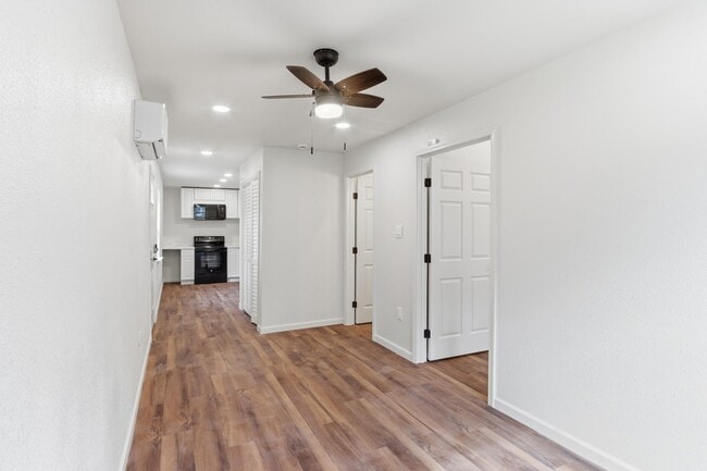 Building Photo - 69 N Tucker St