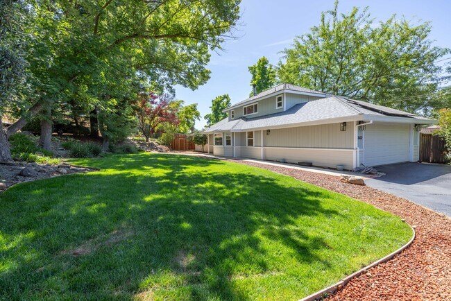 Foto del edificio - 3632 Ravenwood Ln