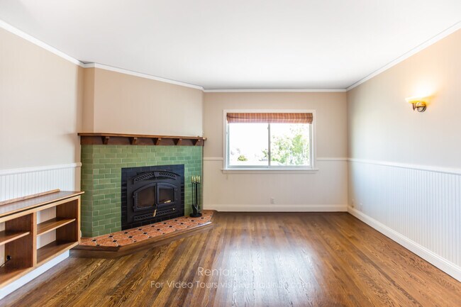 Building Photo - 46 Kittredge Terrace