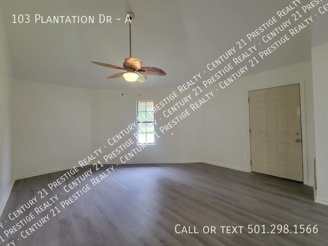 Building Photo - 103 Plantation Dr Unit A